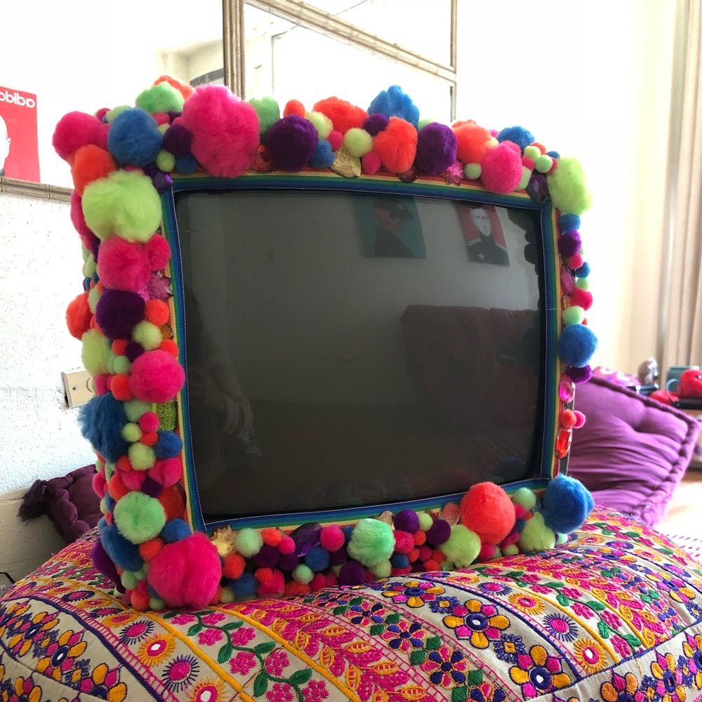 Pompom Tv!!!!! - Picture 5 of 5